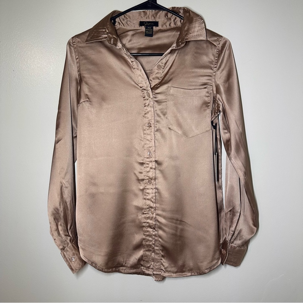 Japna Women's Button-Down Shirt
